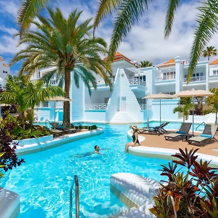 アパートホテル ラゴス デ ファナベ ビーチ