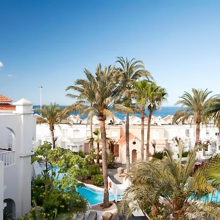 ラゴス デ ファナベ ビーチ 4* アデヘ