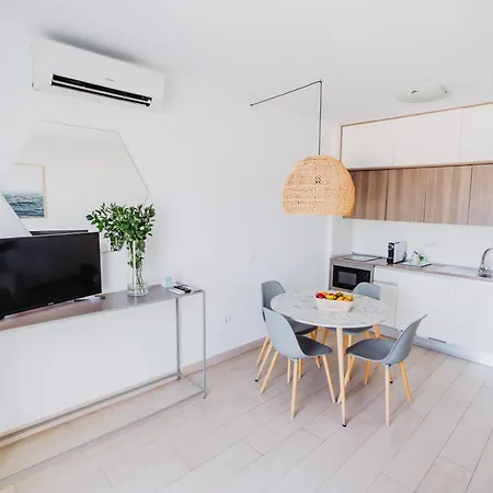 ラゴス デ ファナベ ビーチ アデヘ