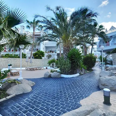 Hotel apartamentowy Lagos De Fanabe Costa Adeje (Tenerife)
