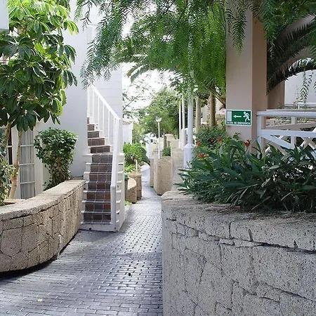 ラゴス デ ファナベ ビーチ アパートホテル アデヘ